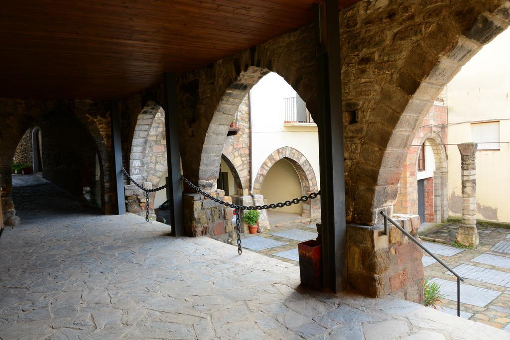 Apartamentos Turisticos Can Rocamora Aren Екстериор снимка