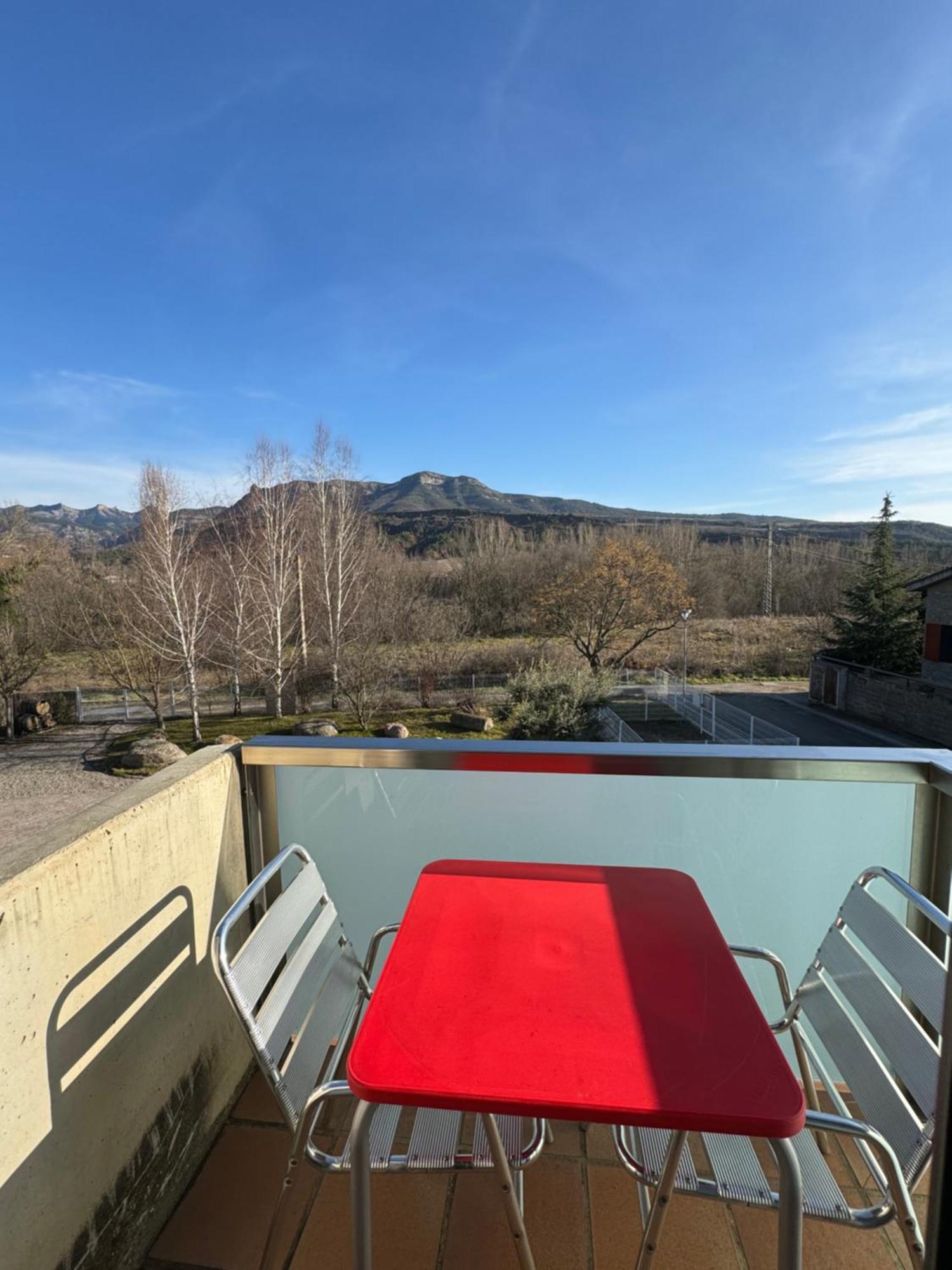 Apartamentos Turisticos Can Rocamora Aren Екстериор снимка