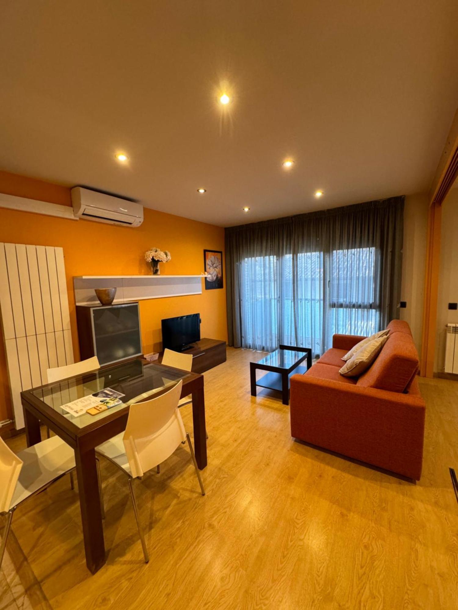 Apartamentos Turisticos Can Rocamora Aren Екстериор снимка